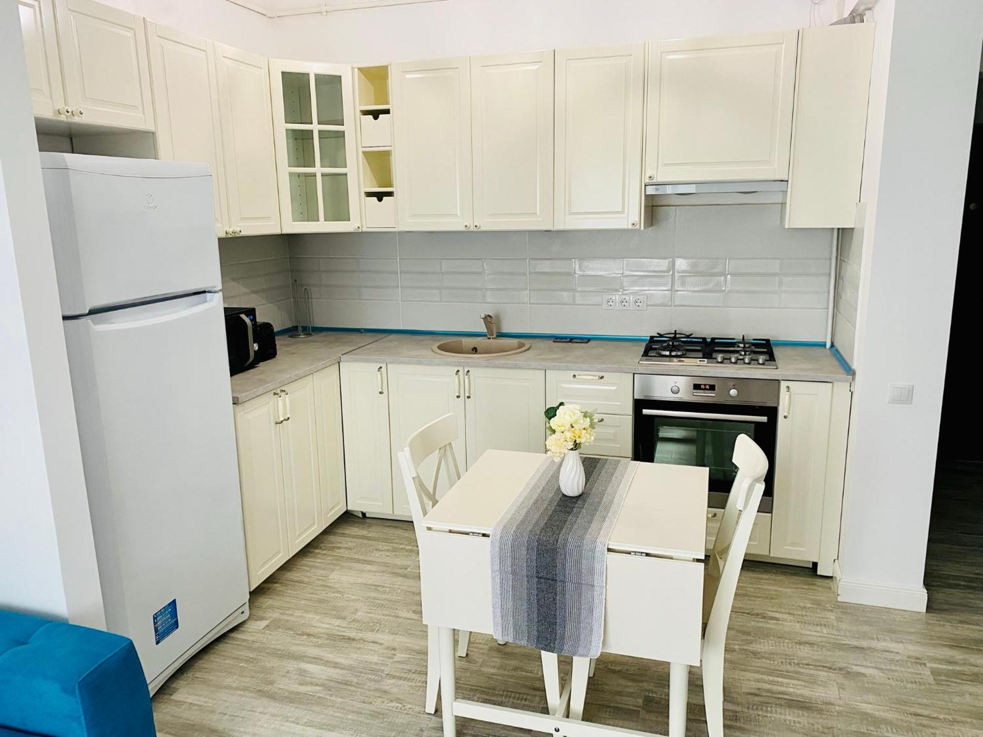 בוקרשט Cozy Central Apartment With 2 Rooms מראה חיצוני תמונה